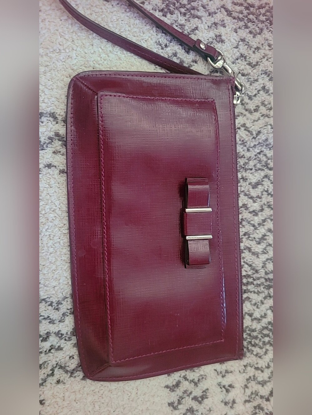 Womens Bow Accent Crossbody Bag - Burgundy
